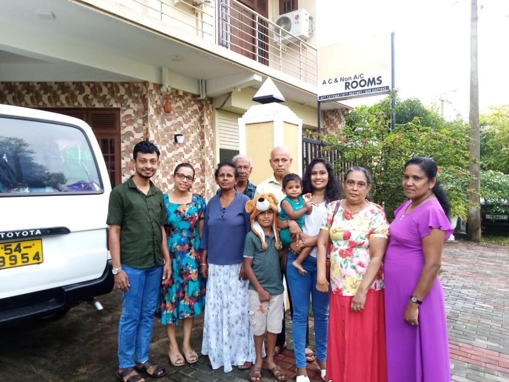 The City Tourist Hotel Anuradhapura Kültér fotó