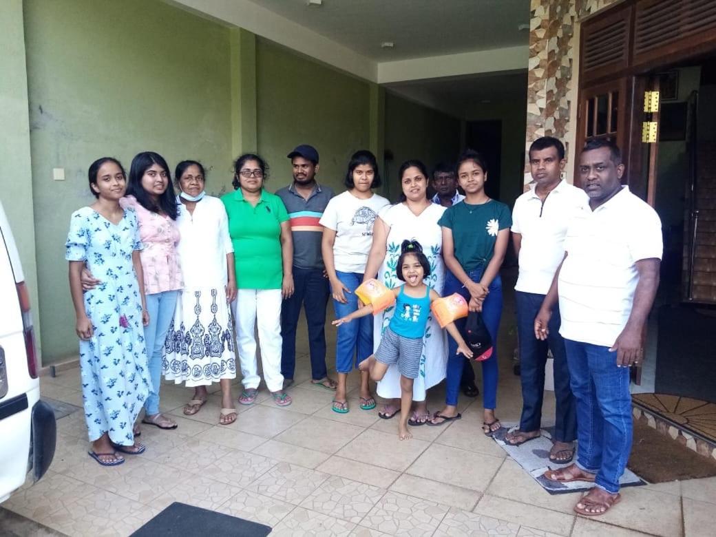 The City Tourist Hotel Anuradhapura Kültér fotó