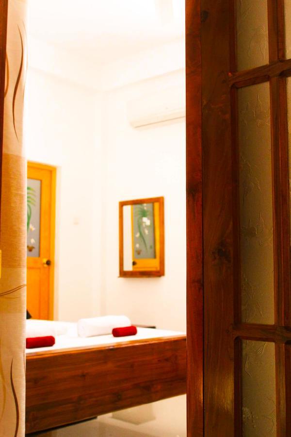The City Tourist Hotel Anuradhapura Kültér fotó